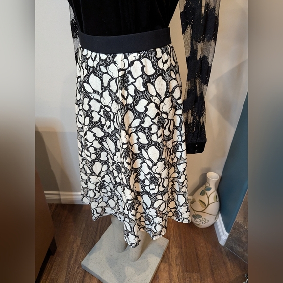 NWT designer Black and White Floral Lace Skirt Christian Siriano women's Sz 18 - Picture 8 of 16